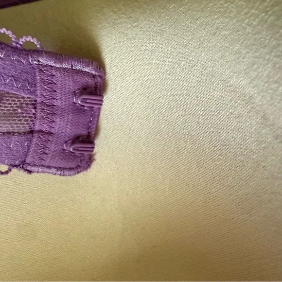 Victoria's Secret purple Heart Lace Bra with red bows and heart adjustable strap - Picture 7 of 7